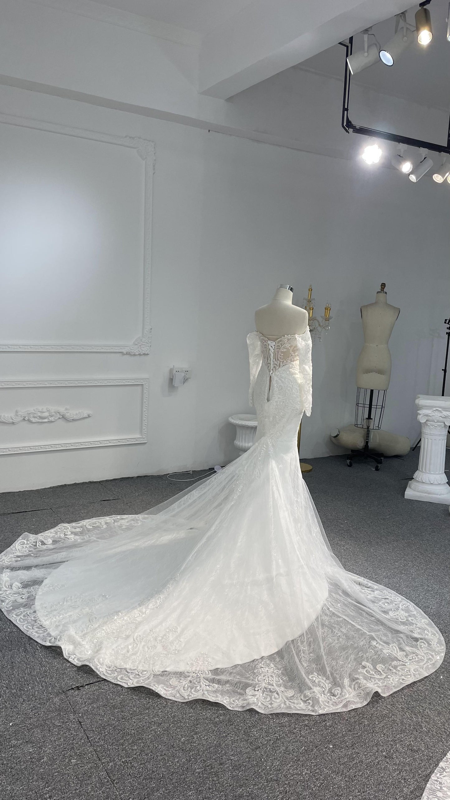Plus Size One-Shoulder Mermaid Wedding Dress Plus Size One-Shoulder Mermaid Wedding Dress