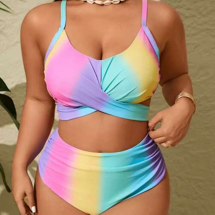 Plus Size Rainbow Stripe Two-Piece Bikini Swimwear Plus Size Rainbow Stripe Two-Piece Bikini Swimwear