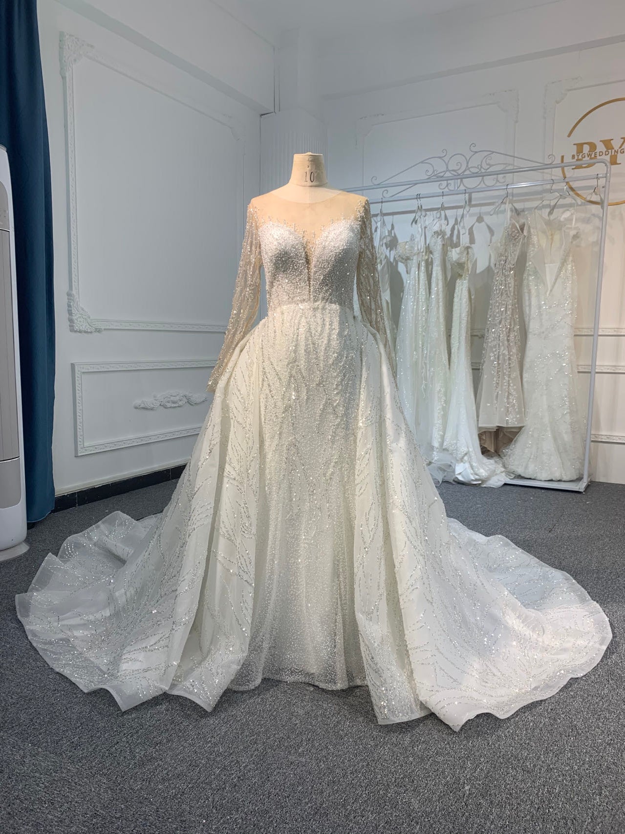 Plus Size Deep V Mermaid Wedding Dress Plus Size Deep V Mermaid Wedding Dress