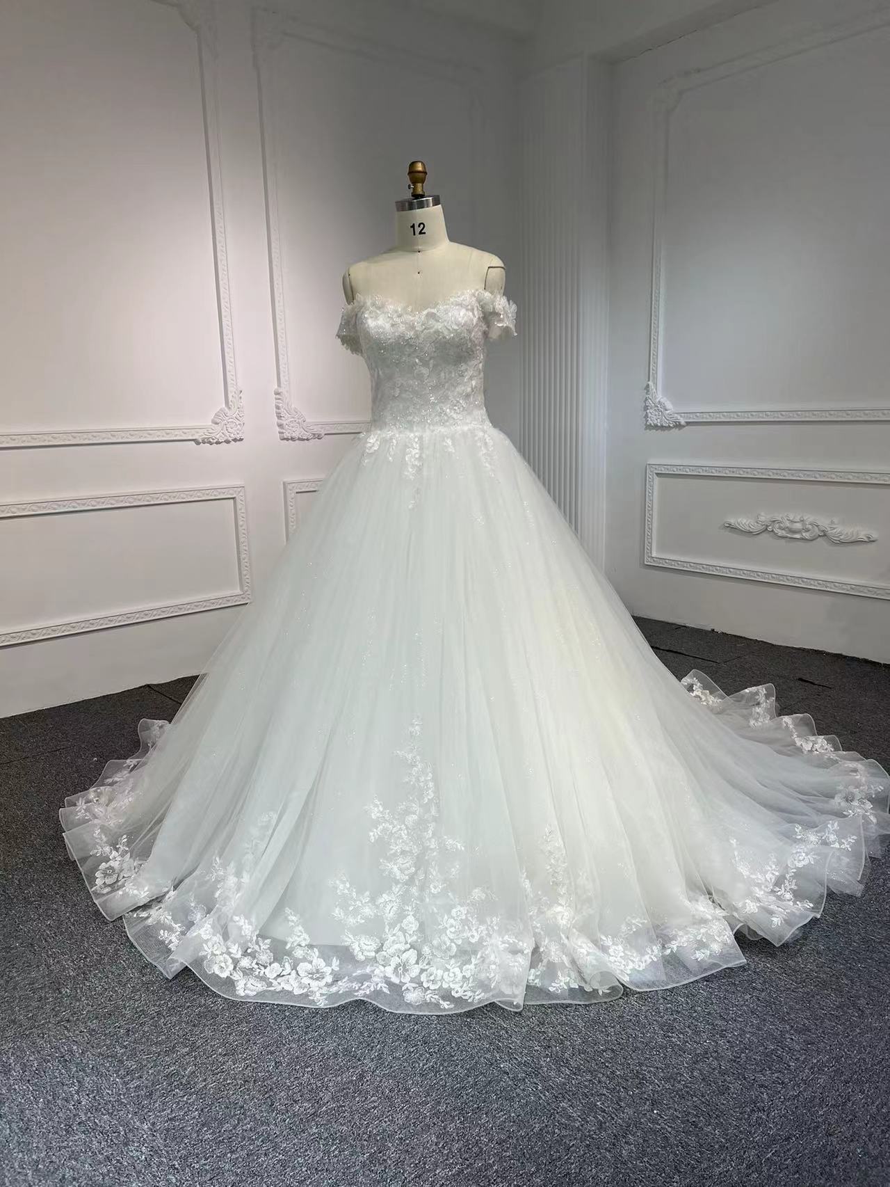 Plus Size Off-Shoulder Hand-Beaded Wedding Dress Plus Size Off-Shoulder Hand-Beaded Wedding Dress