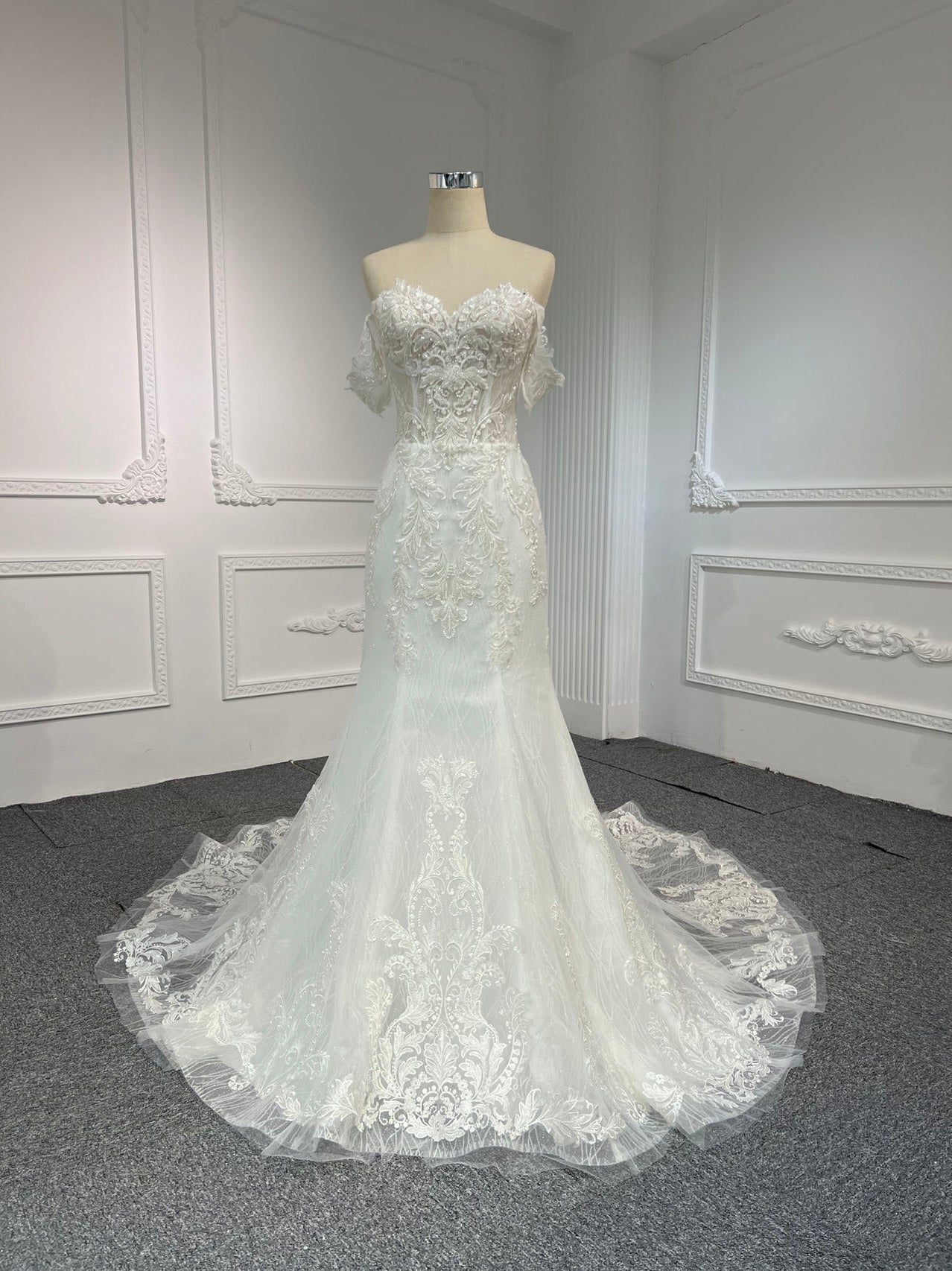 Plus Size Lace Beading Mermaid Wedding Dress Plus Size Lace Beading Mermaid Wedding Dress