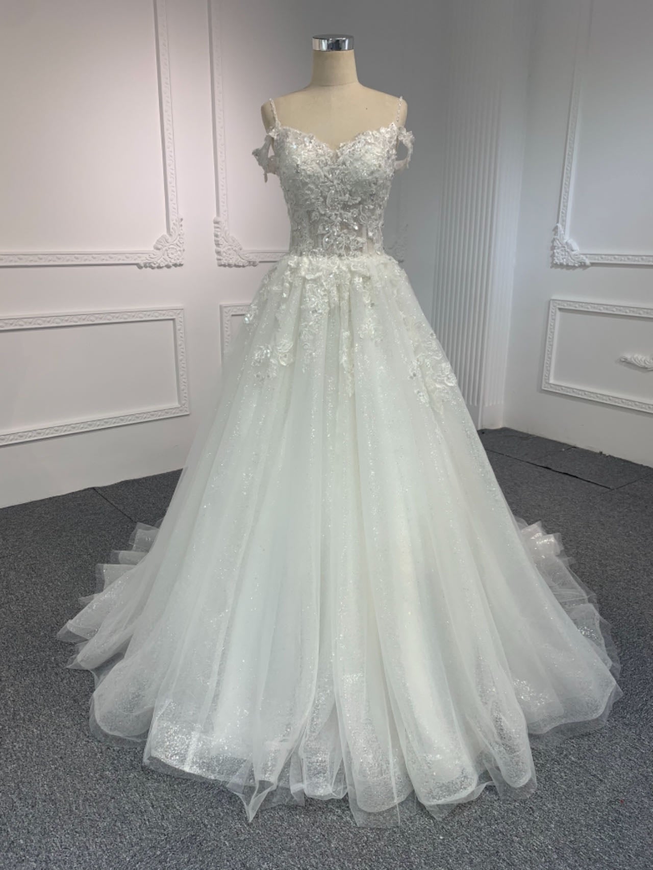 Plus Size A-Line Lace Wedding Dress Plus Size A-Line Lace Wedding Dress