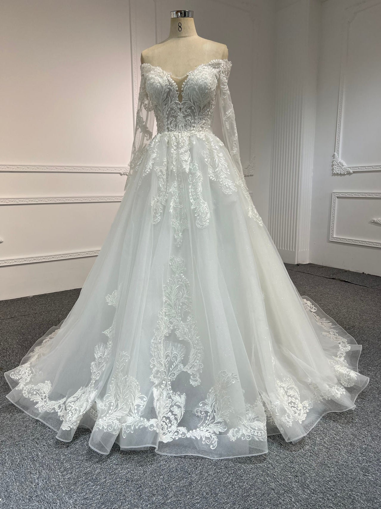 Plus Size A-Line Lace Wedding Dress Long Sleeve Plus Size A-Line Lace Wedding Dress Long Sleeve