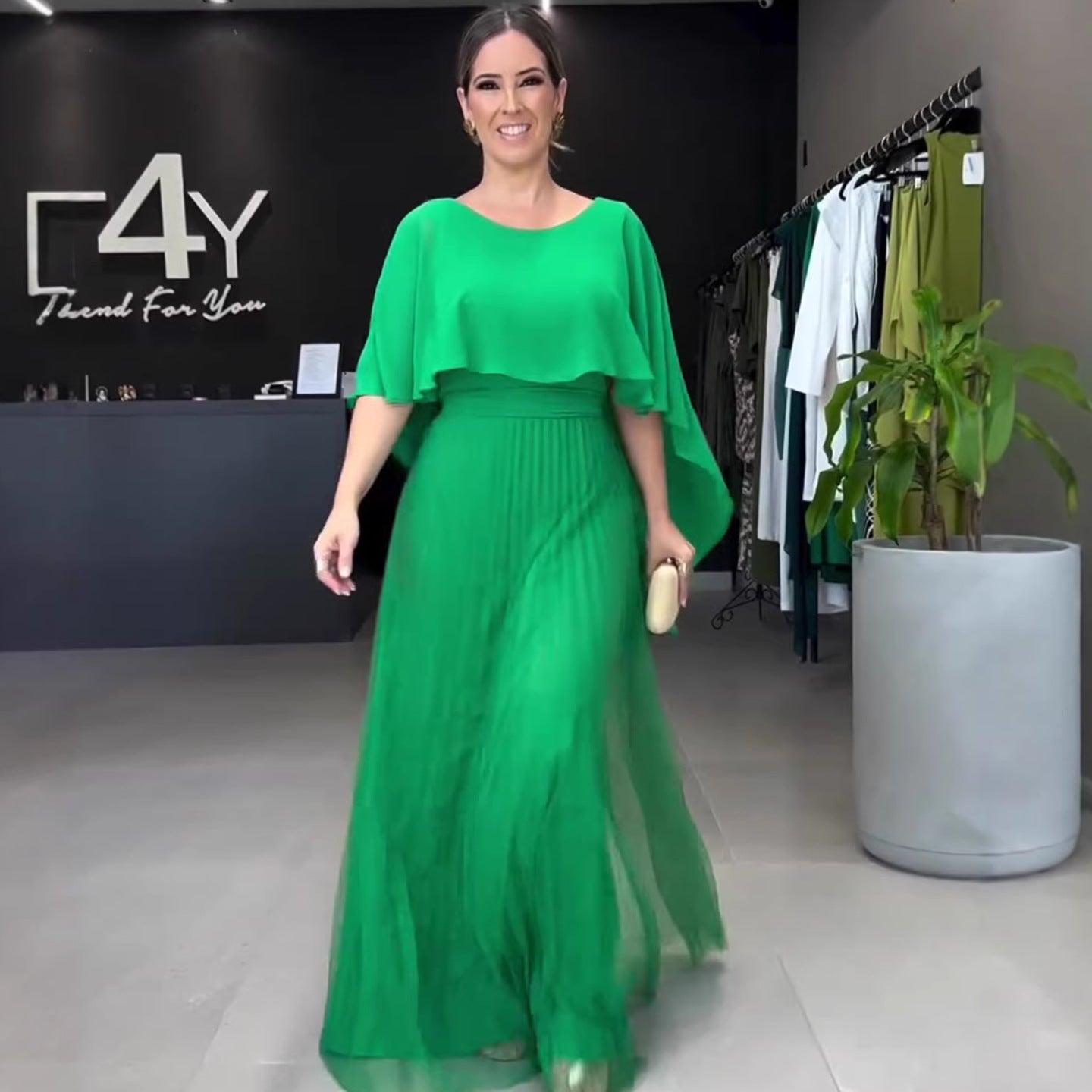 Plus Size Maxi Dress with Puff Skirt and Three-Quarter Sleeves