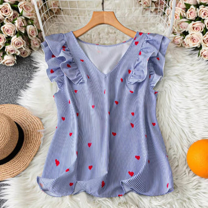 Plus Size Plaid Heart Print V-Neck Sleeveless Top - Plus Size Clothing