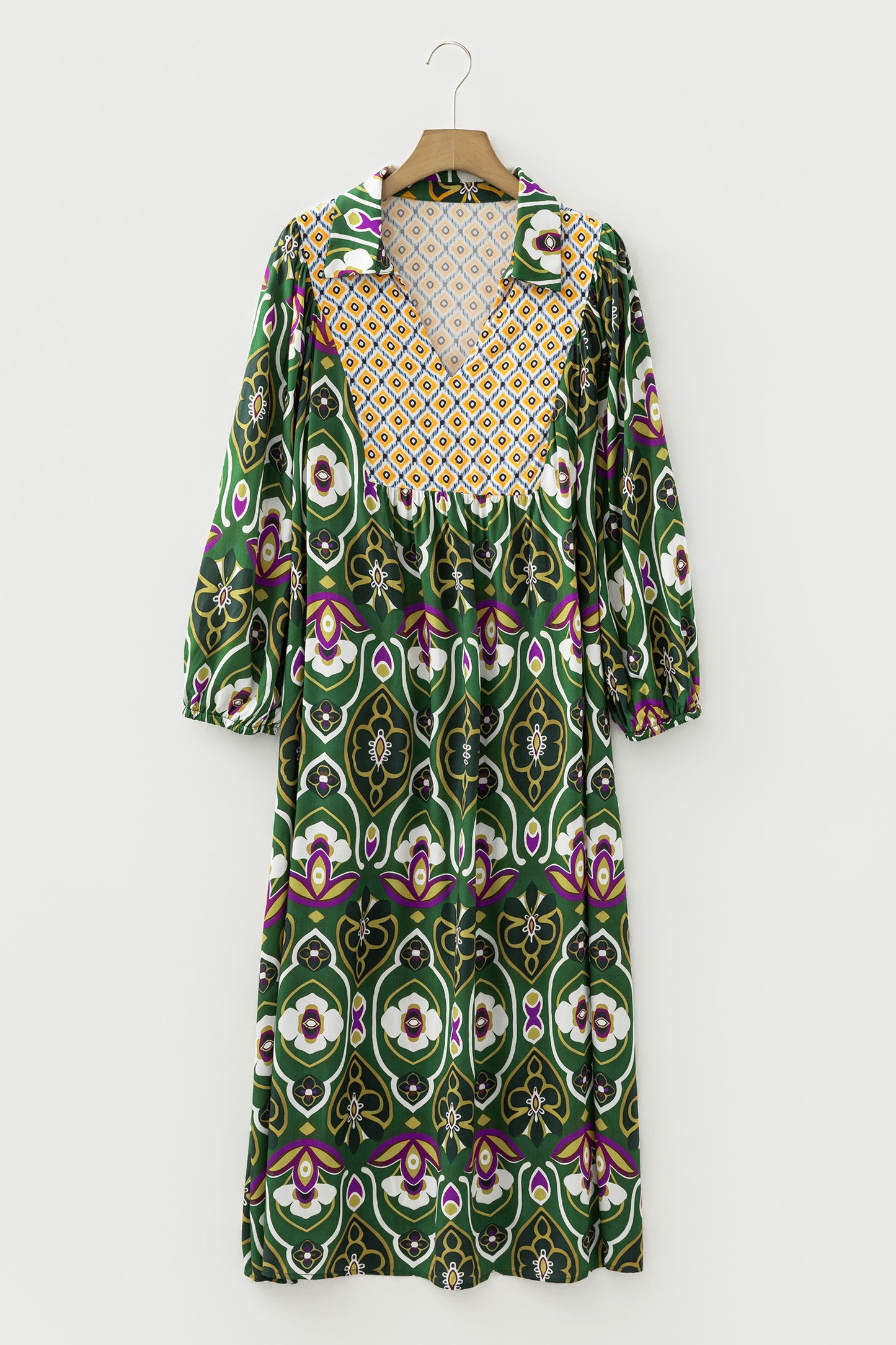 Plus Size Mixed Floral Patchwork V Neck Maxi Dress - Plus Size XL-4XL - View 4