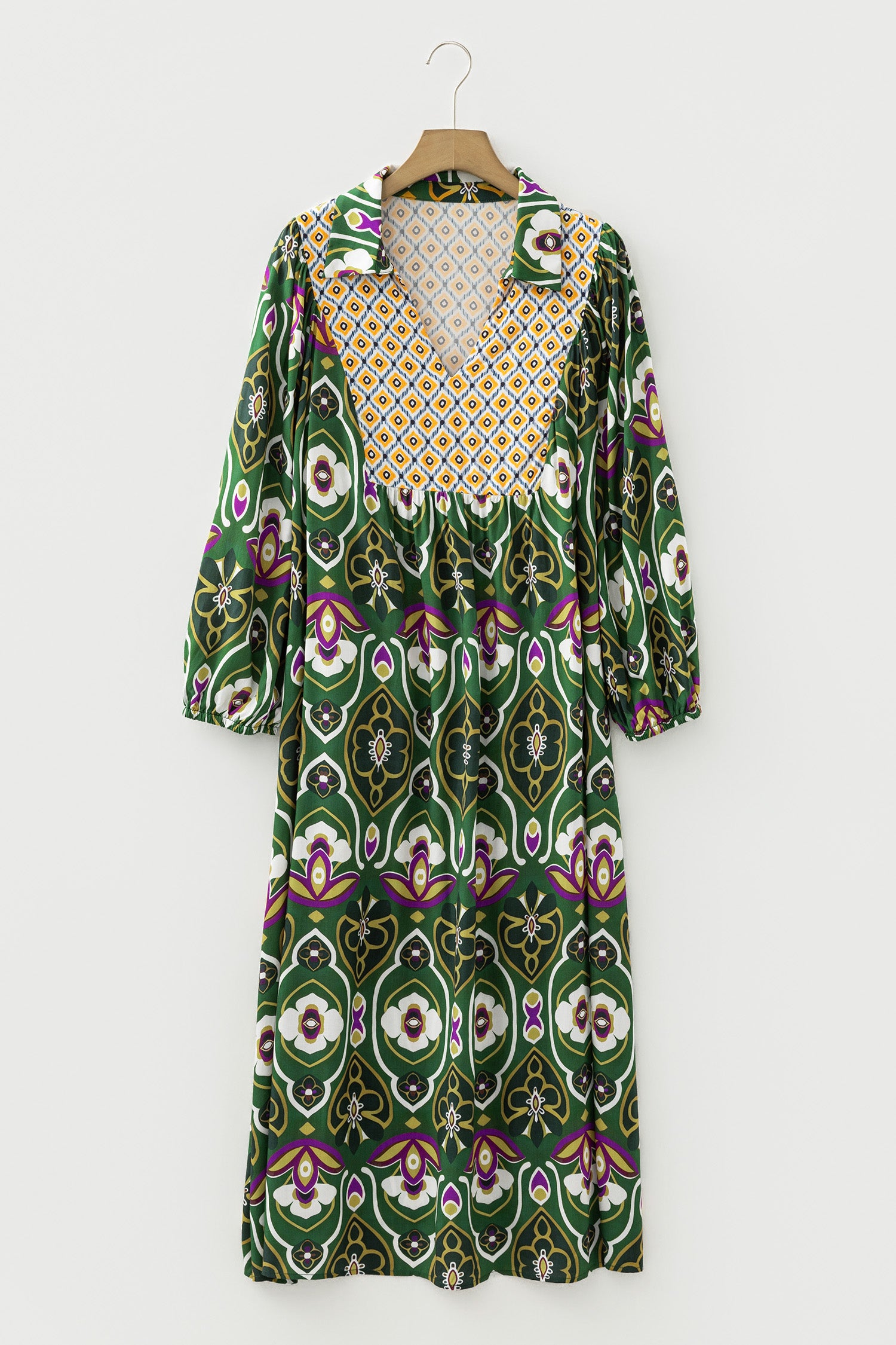Plus Size Mixed Floral Patchwork V Neck Maxi Dress - Plus Size XL-4XL - View 4