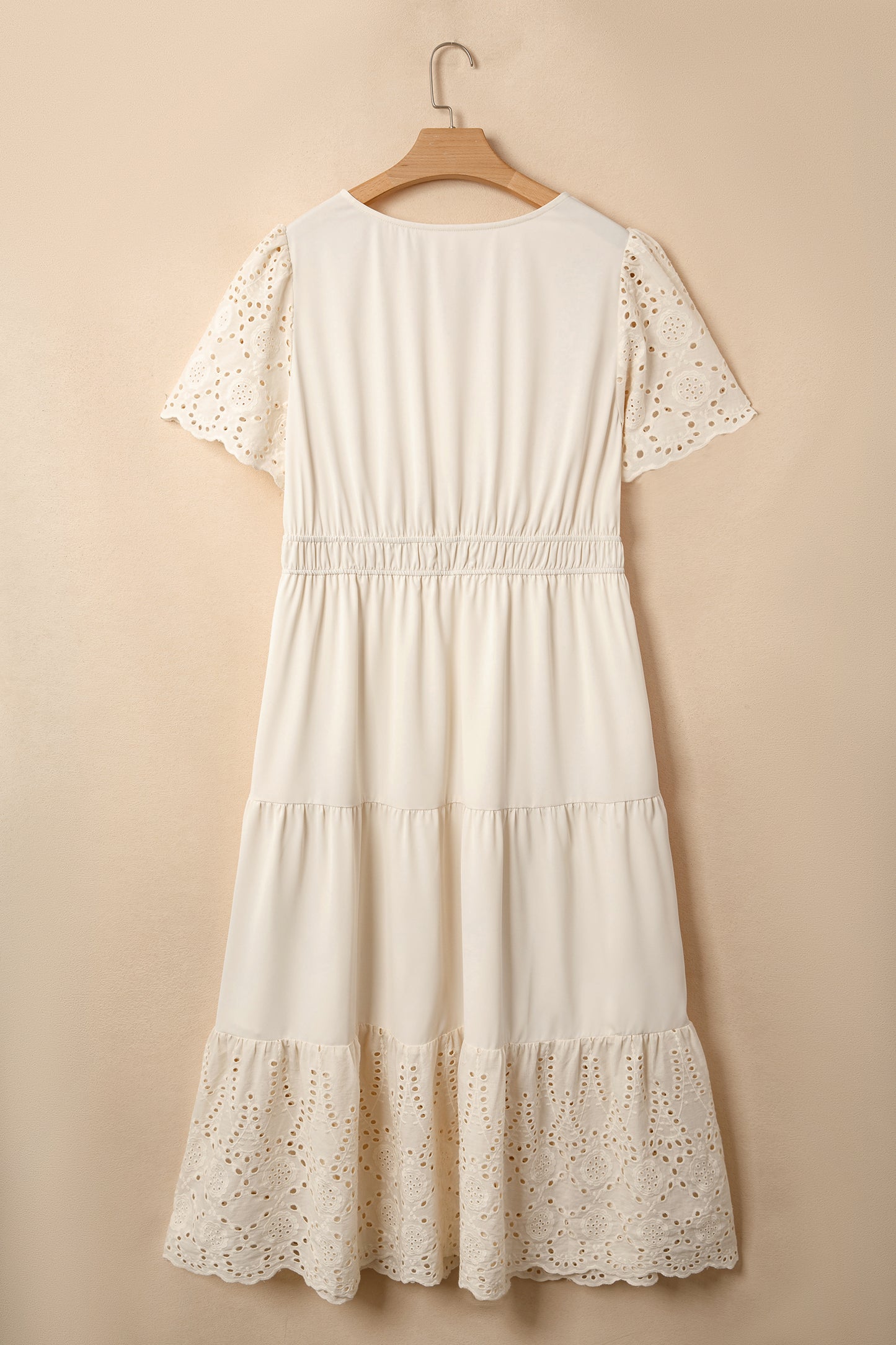 Plus Size V-Neck Lacy Embroidery Short Sleeve Maxi Dress