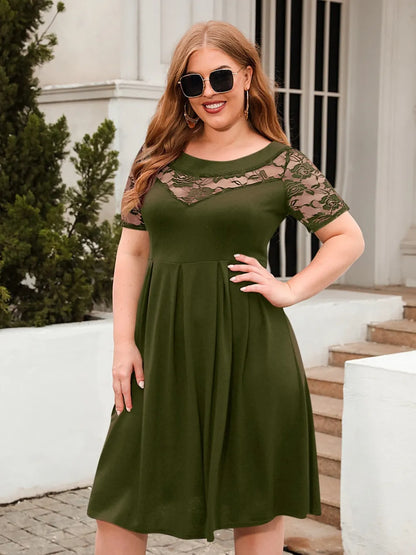 plus-size-ruched-short-sleeve-dress