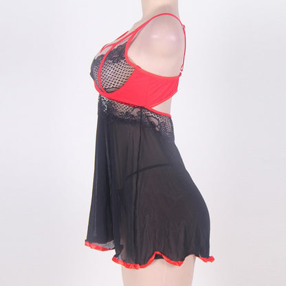 Plus Size Sexy Lace Nightdress Open Back — close-up detail