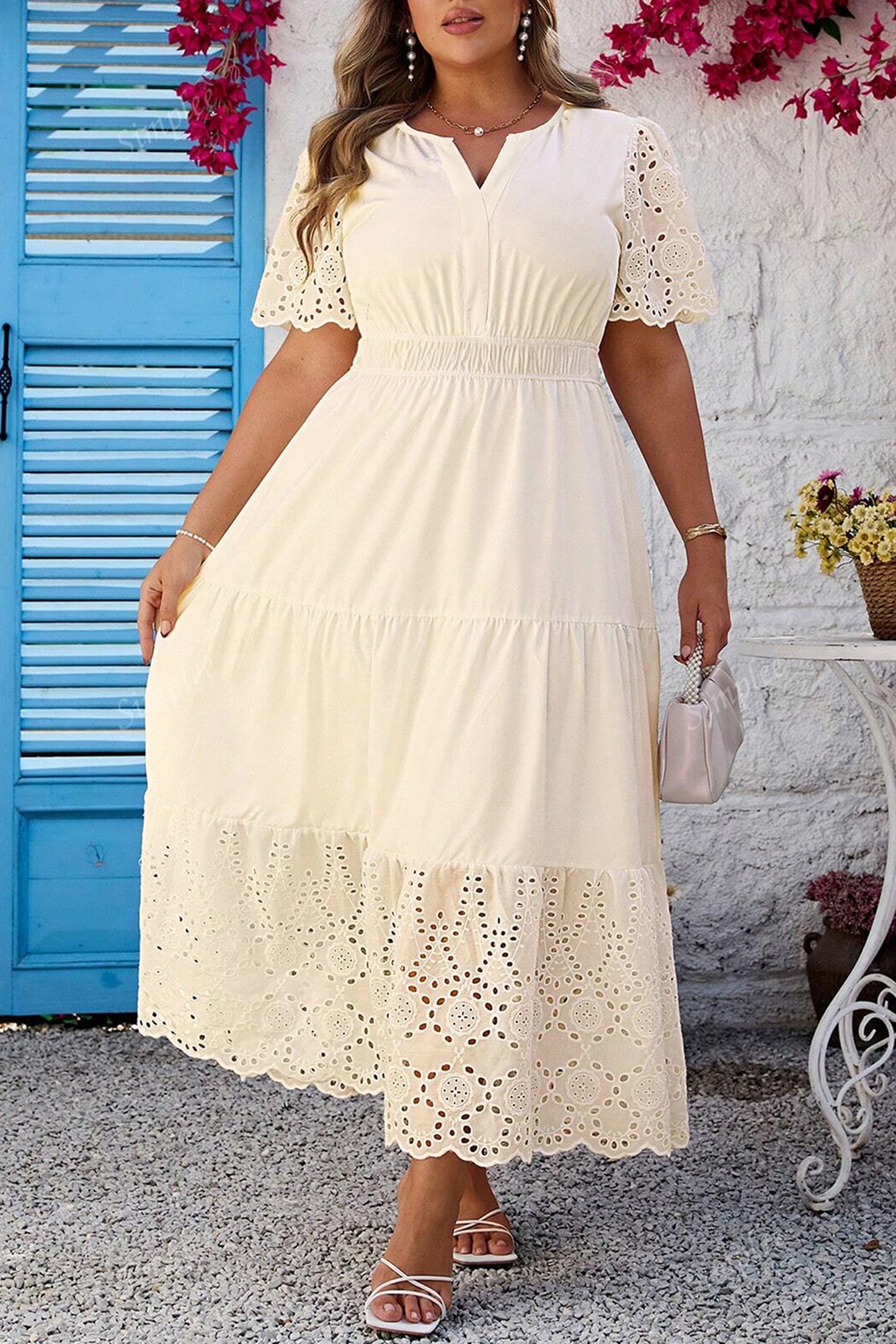 Plus Size V-Neck Lacy Embroidery Short Sleeve Maxi Dress