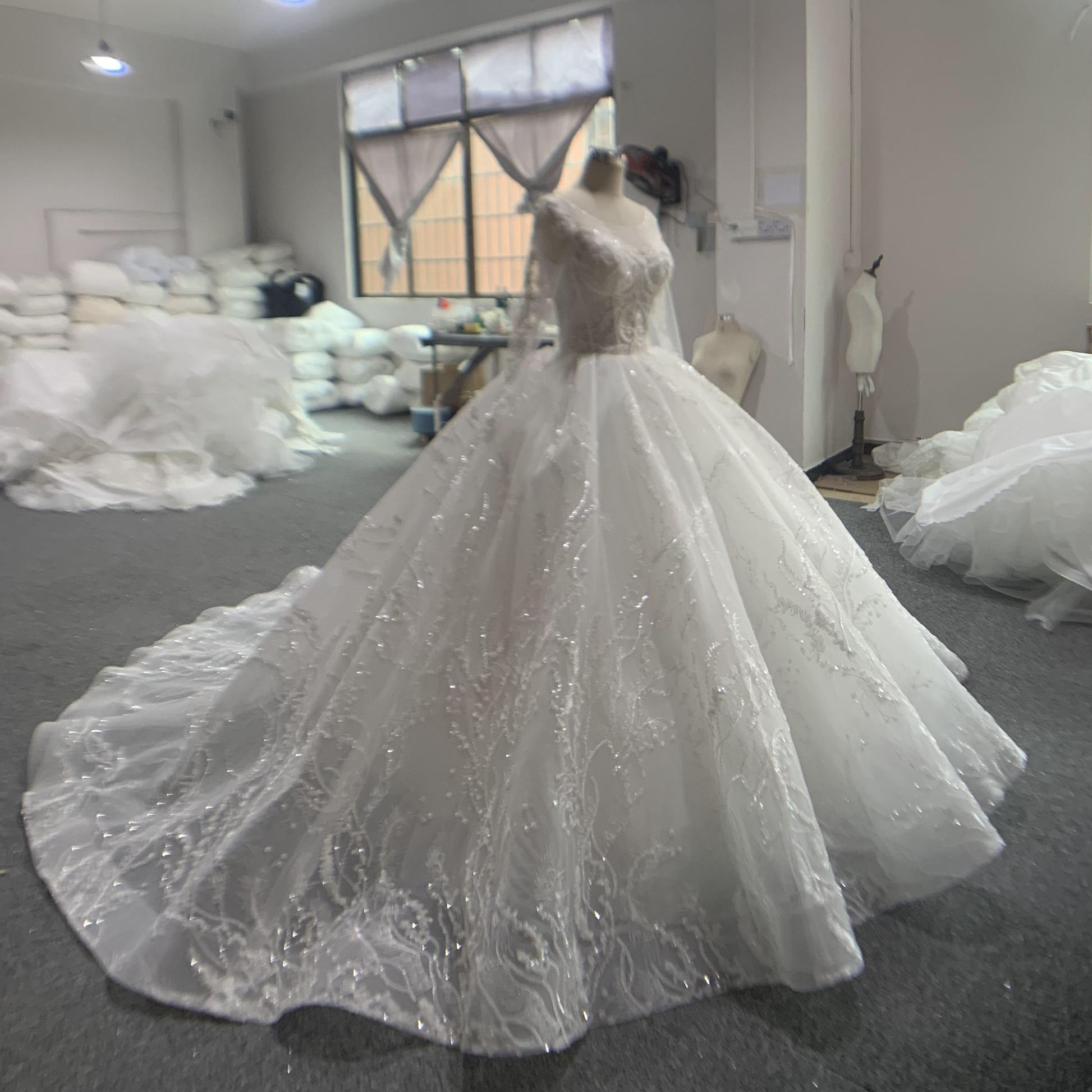 BYG new style wedding dress long sleeves chapel train bridal gown Ball gown wedding dress BYG Wedding Factory 