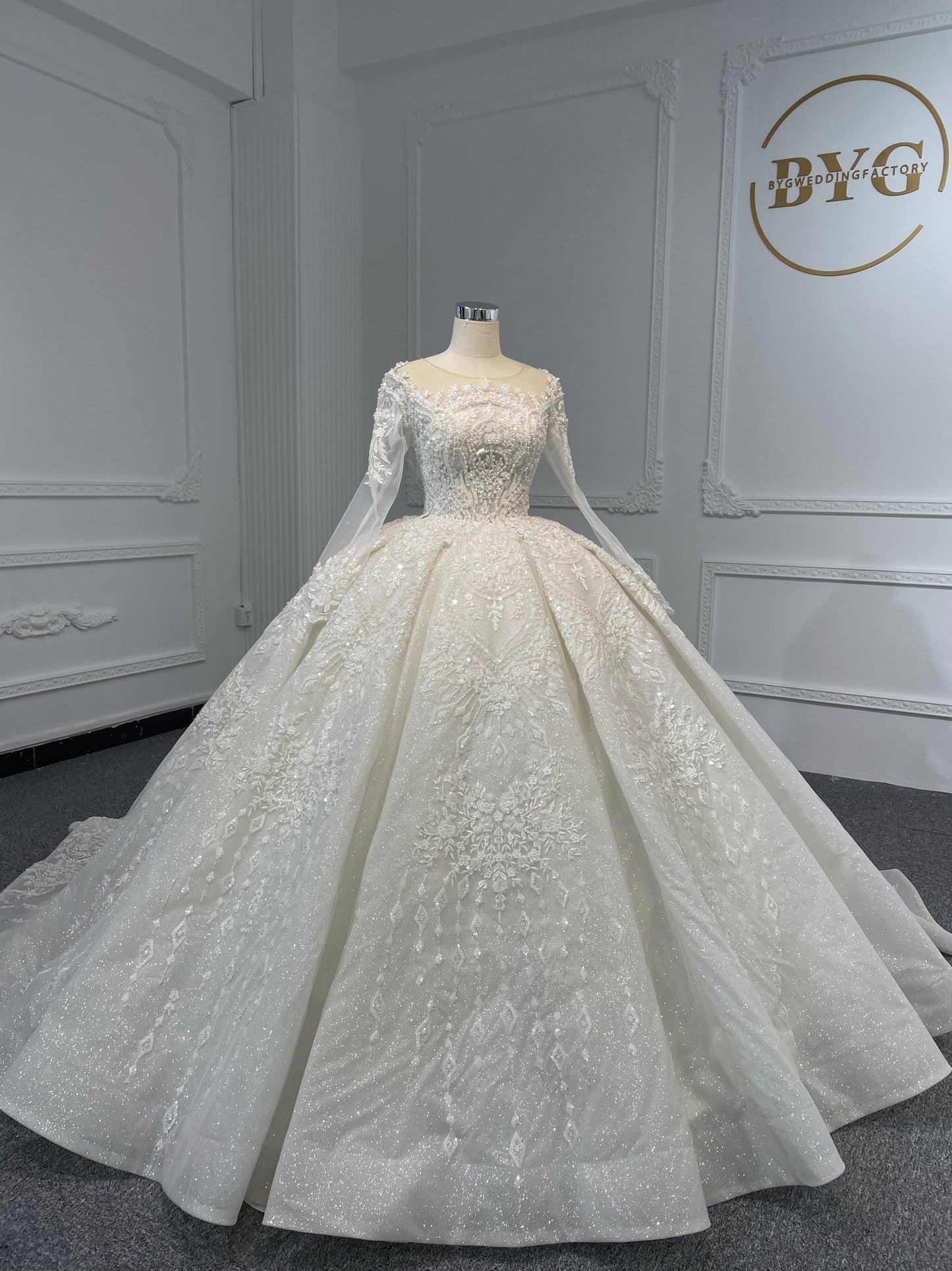 Z064- BYG Vintage Heavy Beading Lace Ivory Long Sleeve Wedding Ball Gown - Plus Size Clothing