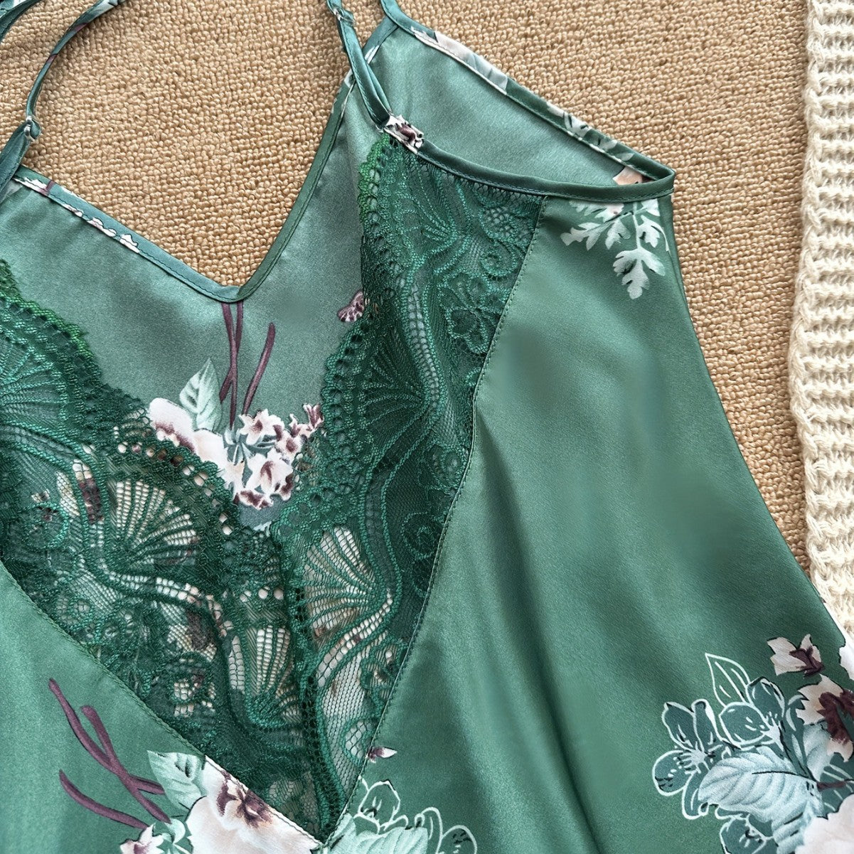 Plus Size Lace Satin 4-Piece Sleepwear Set