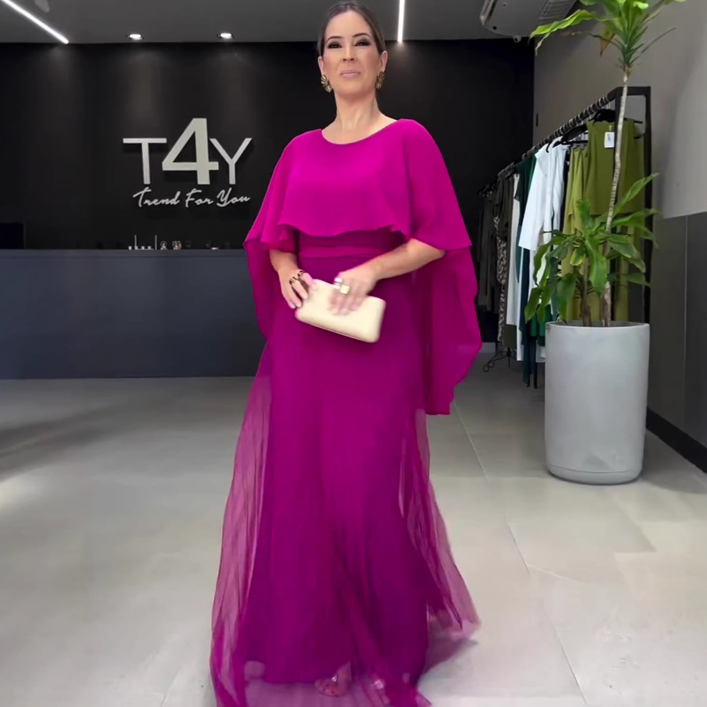 Plus Size Maxi Dress with Puff Skirt and Three-Quarter Sleeves