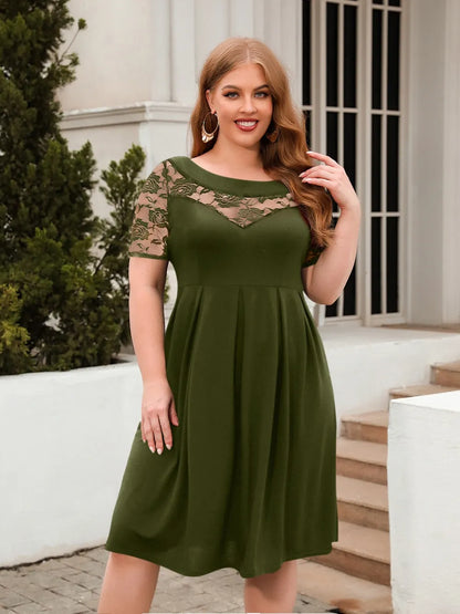 plus-size-ruched-short-sleeve-dress