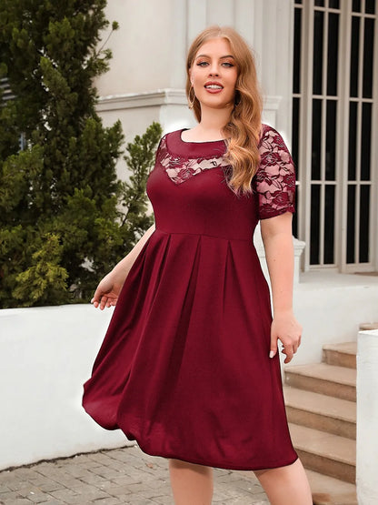 plus-size-ruched-short-sleeve-dress