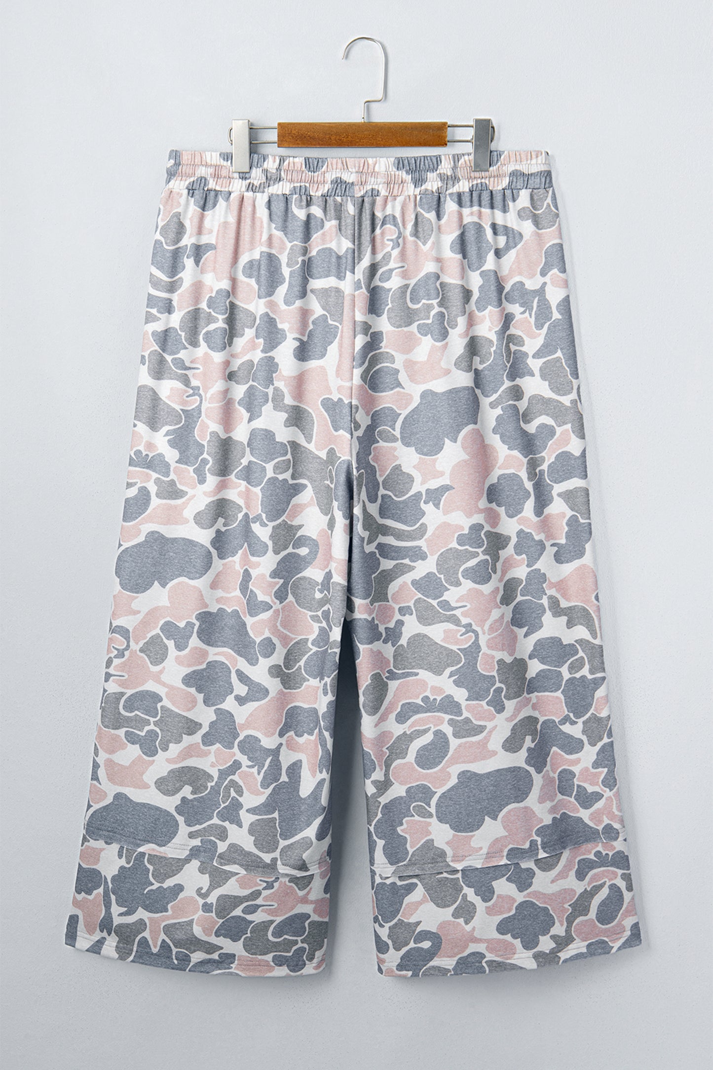 Plus Size Camo Print Patch Pocket Ankle Pants - Plus Size Clothing