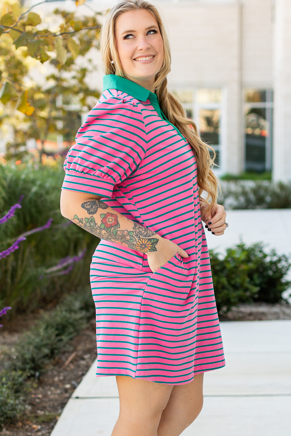 Plus Size Striped V Neck Puff Sleeve Shift Dress with Pockets - Plus Size XL-4XL - View 3