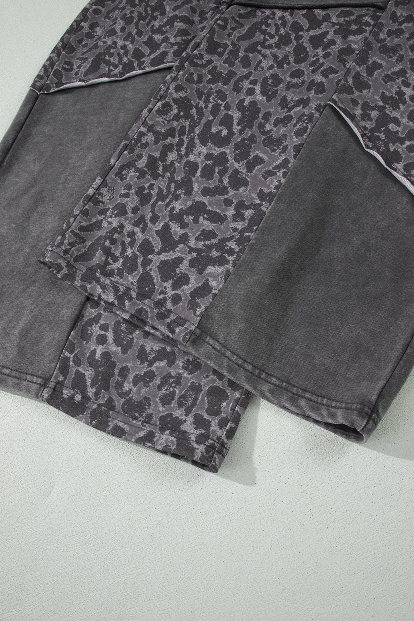 Plus Size Leopard Patchwork Mineral Wash Wide Leg Pants - Plus Size XL-4XL - View 7