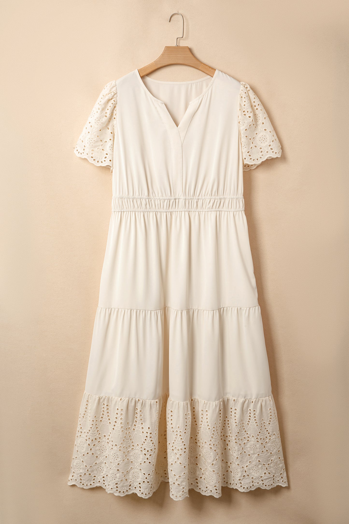 Plus Size V-Neck Lacy Embroidery Short Sleeve Maxi Dress