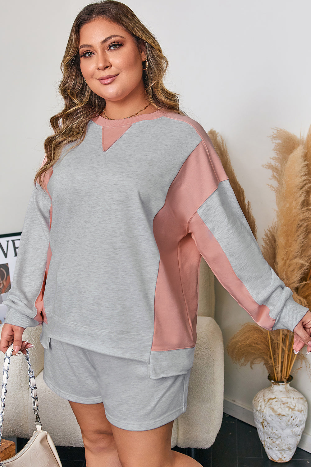 Plus Size Colorblock Pullover & Shorts Two-Piece Outfit - Plus Size XL-4XL - View 3