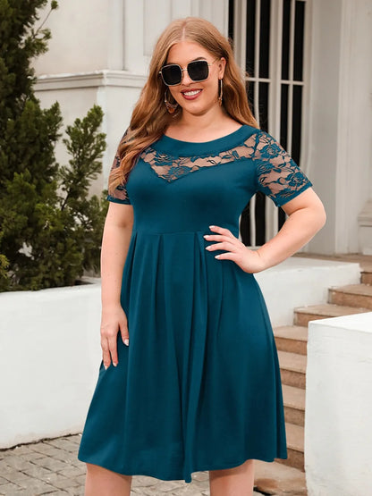 plus-size-ruched-short-sleeve-dress