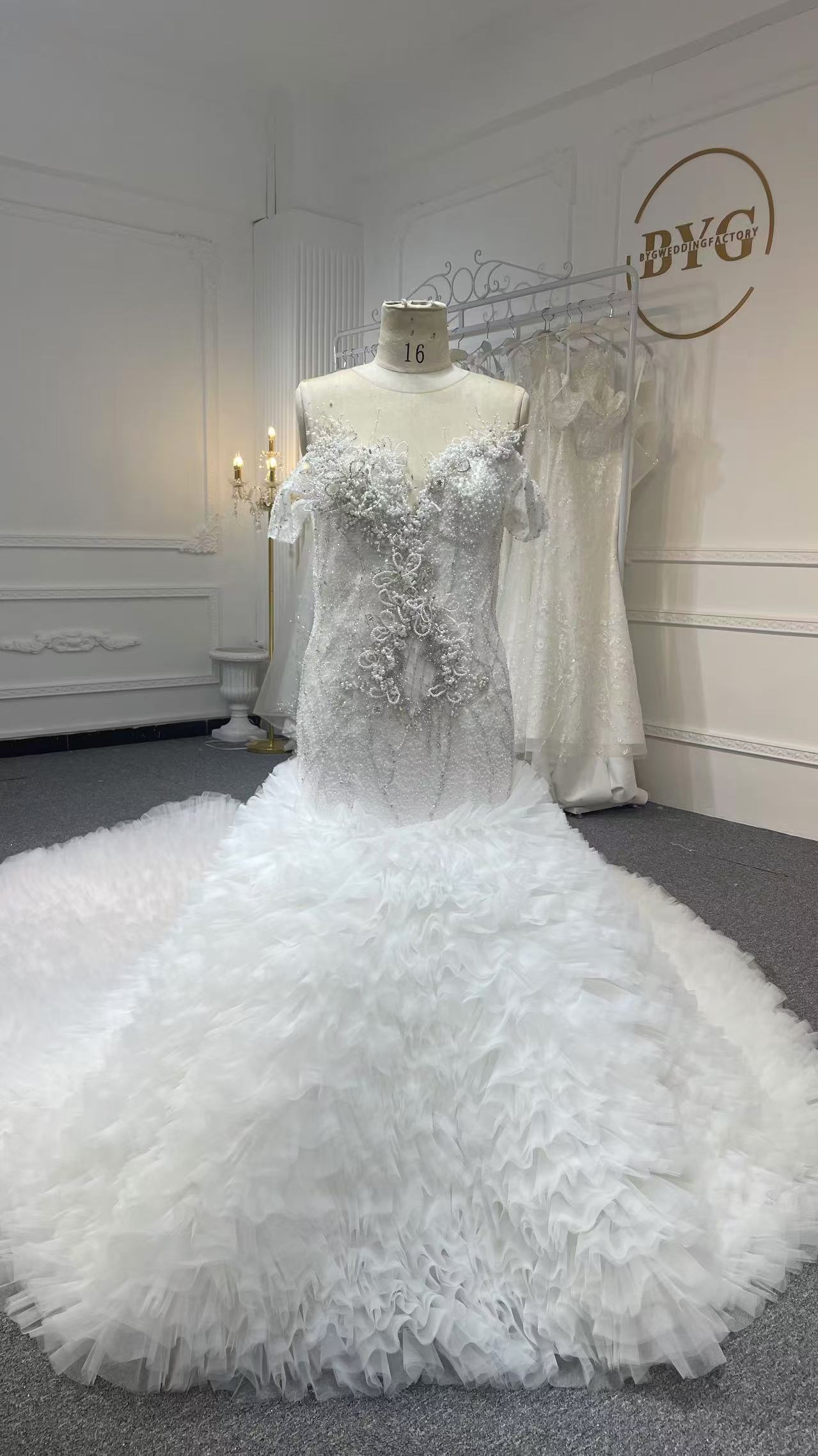 Plus Size Luxury Mermaid Wedding Dress Bubble Hem