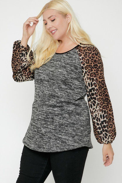 Plus Size Two Tone Cheetah Print Top - Plus Size XL-4XL - View 4