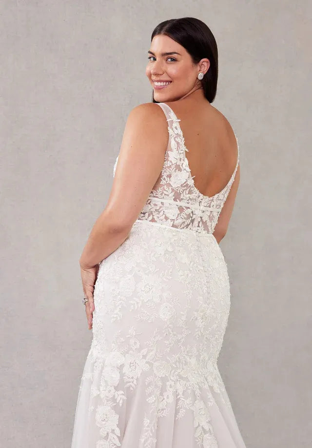 Plus Size Tulle Wedding Dress - Plus Size XL-4XL - View 3
