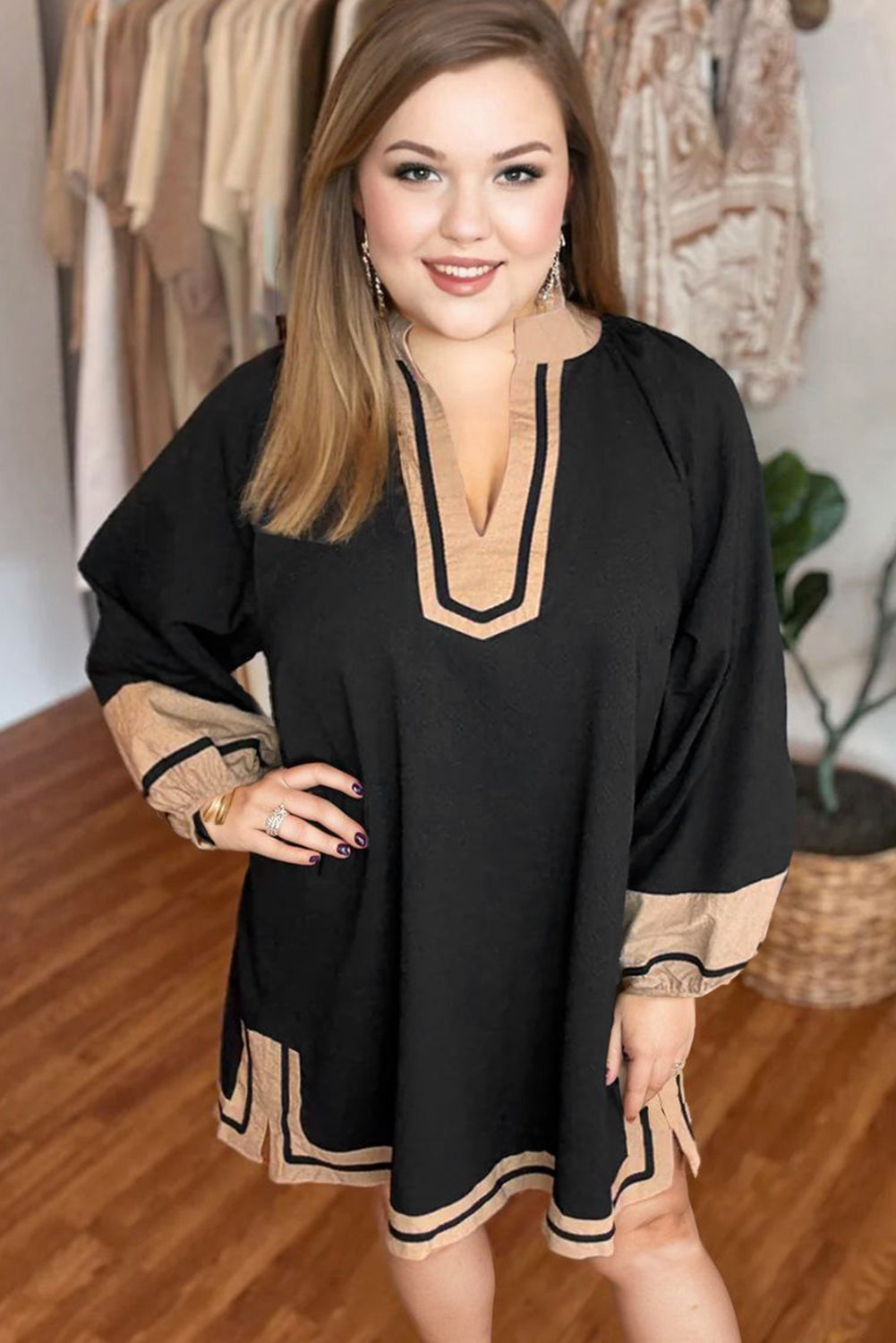 Plus Size Color Block Striped Trim V Neck Shift Mini Dress - Plus Size XL-4XL - View 4