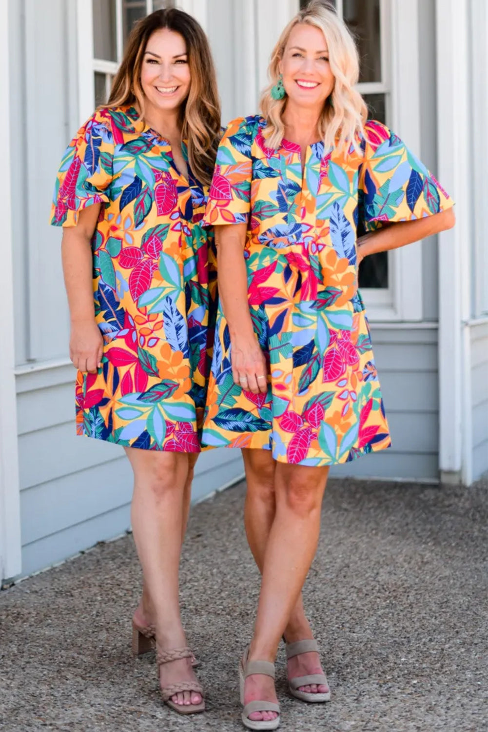 Plus Size Leafy Print Split Neck Shift Dress