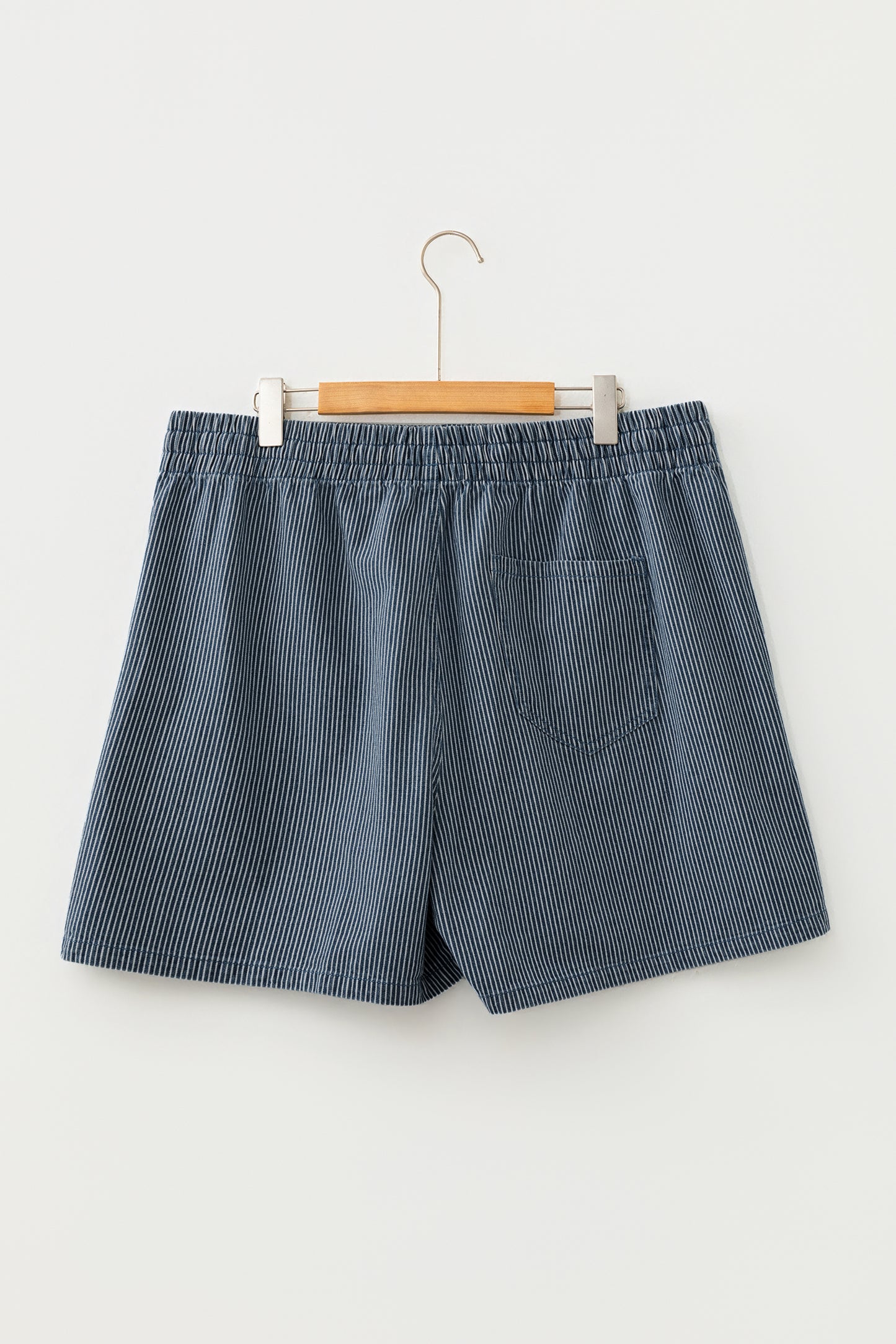 Plus Size Contrast Drawstring Elastic Waist Denim Shorts