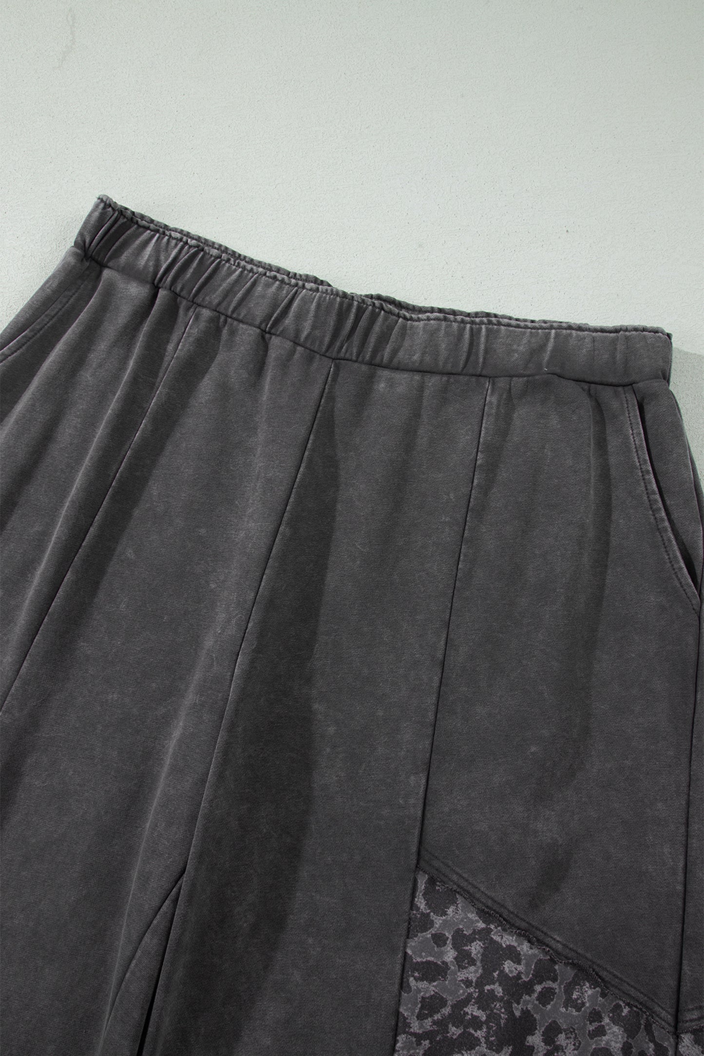 Plus Size Leopard Patchwork Mineral Wash Wide Leg Pants - Plus Size XL-4XL - View 6