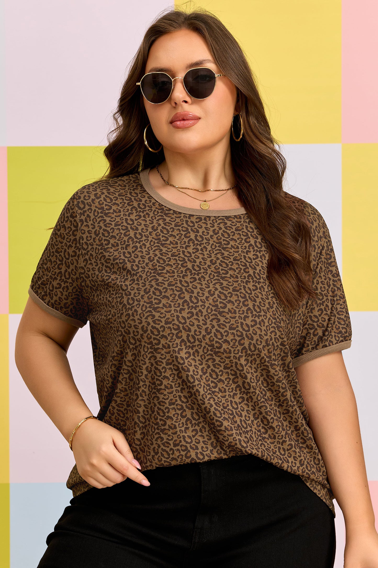 Plus Size Leopard Print Ribbed Trim Tee