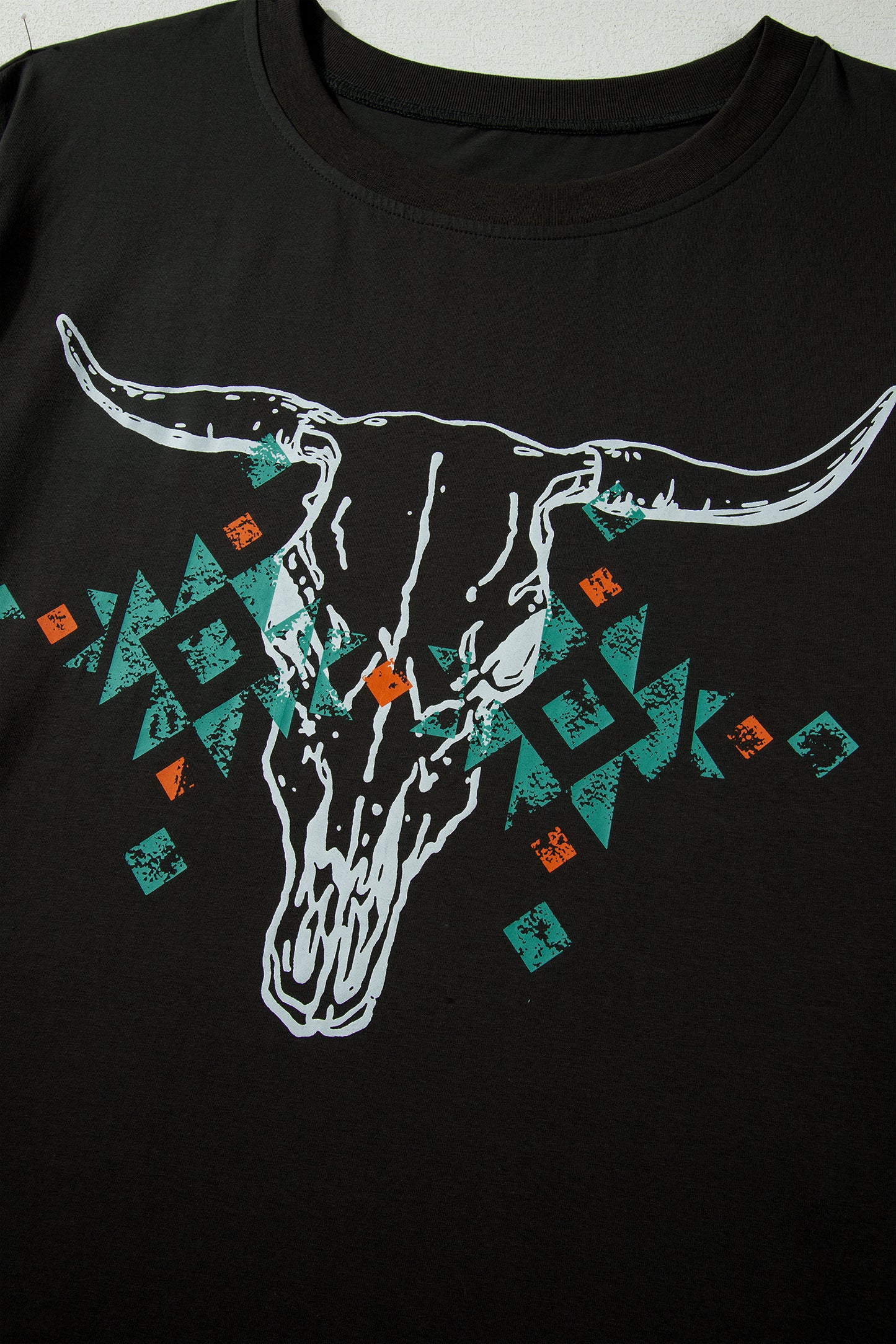 Plus Size Western Aztec Bull Skull Printed T Shirt - Plus Size XL-4XL - View 6