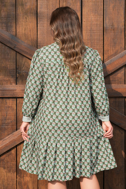 Plus Size Frilled Collar Floral Dress - Plus Size XL-4XL - View 2