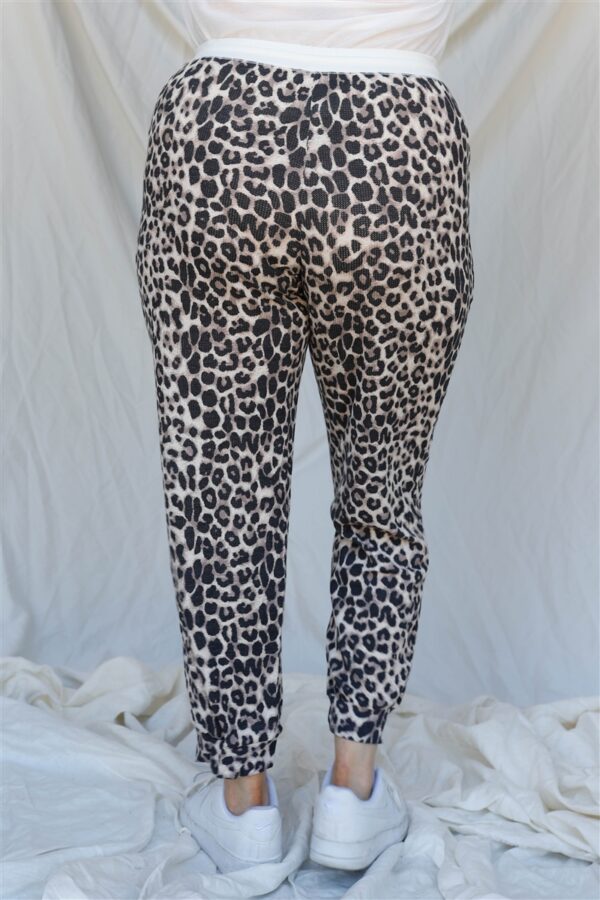 Plus Brown Leopard Print Two Pocket Joggers Pants Bottoms